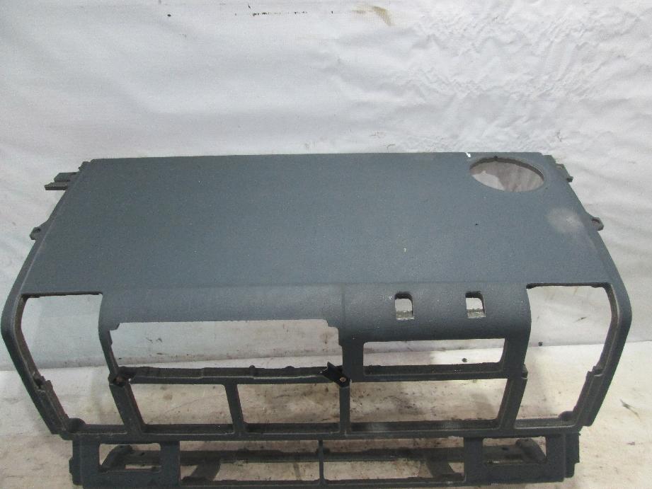 каркас панели приборов б/у \ трещины - 1